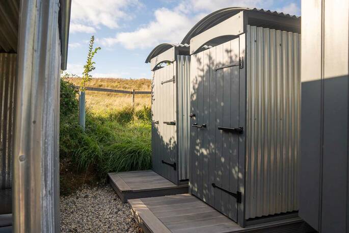 Shower and bath block next to the hut