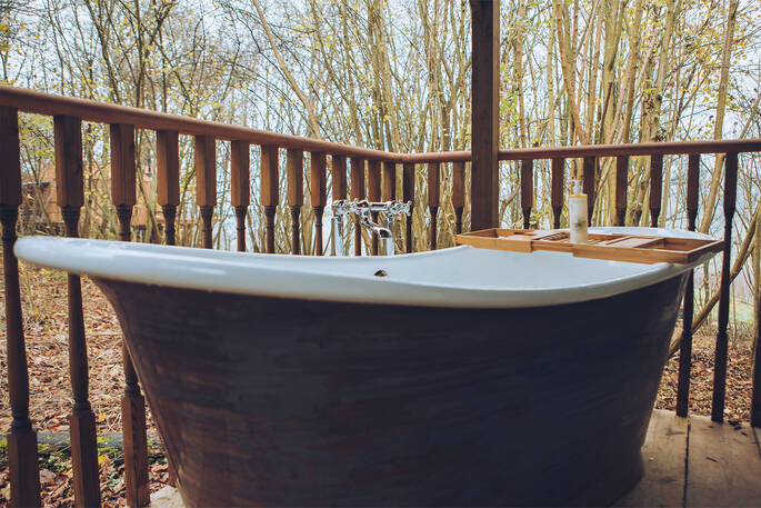Bath tub on the deck