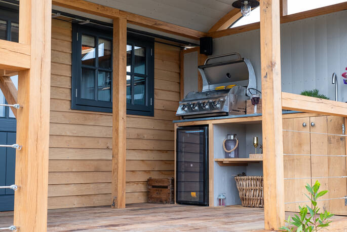 Outdoor cooking space