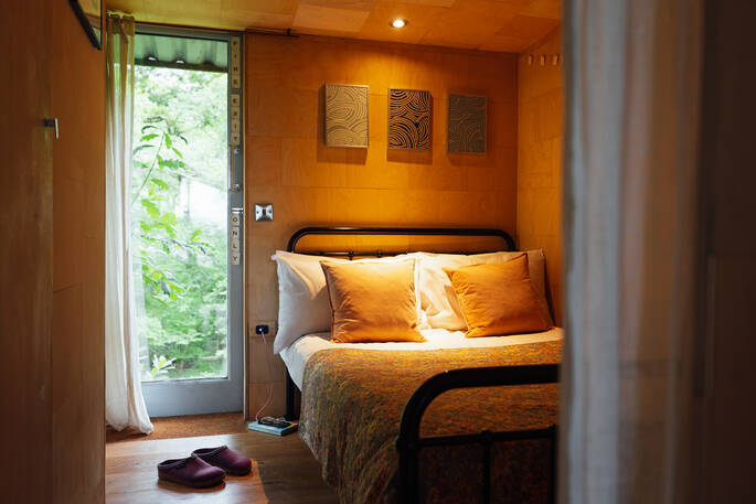 Beudy Banc Treehouse bedroom