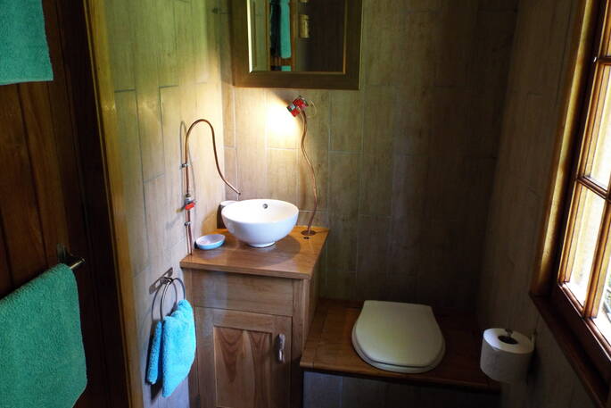 9. Shower room Fisherman's Cabin